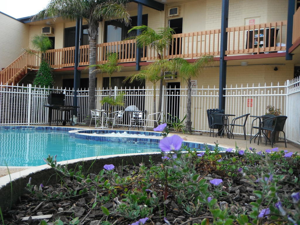 The Central Hotel Motel Lakes Entrance Eksteriør bilde